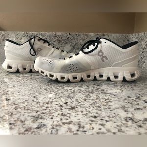 On Cloud X Training Shoe - Sz 7